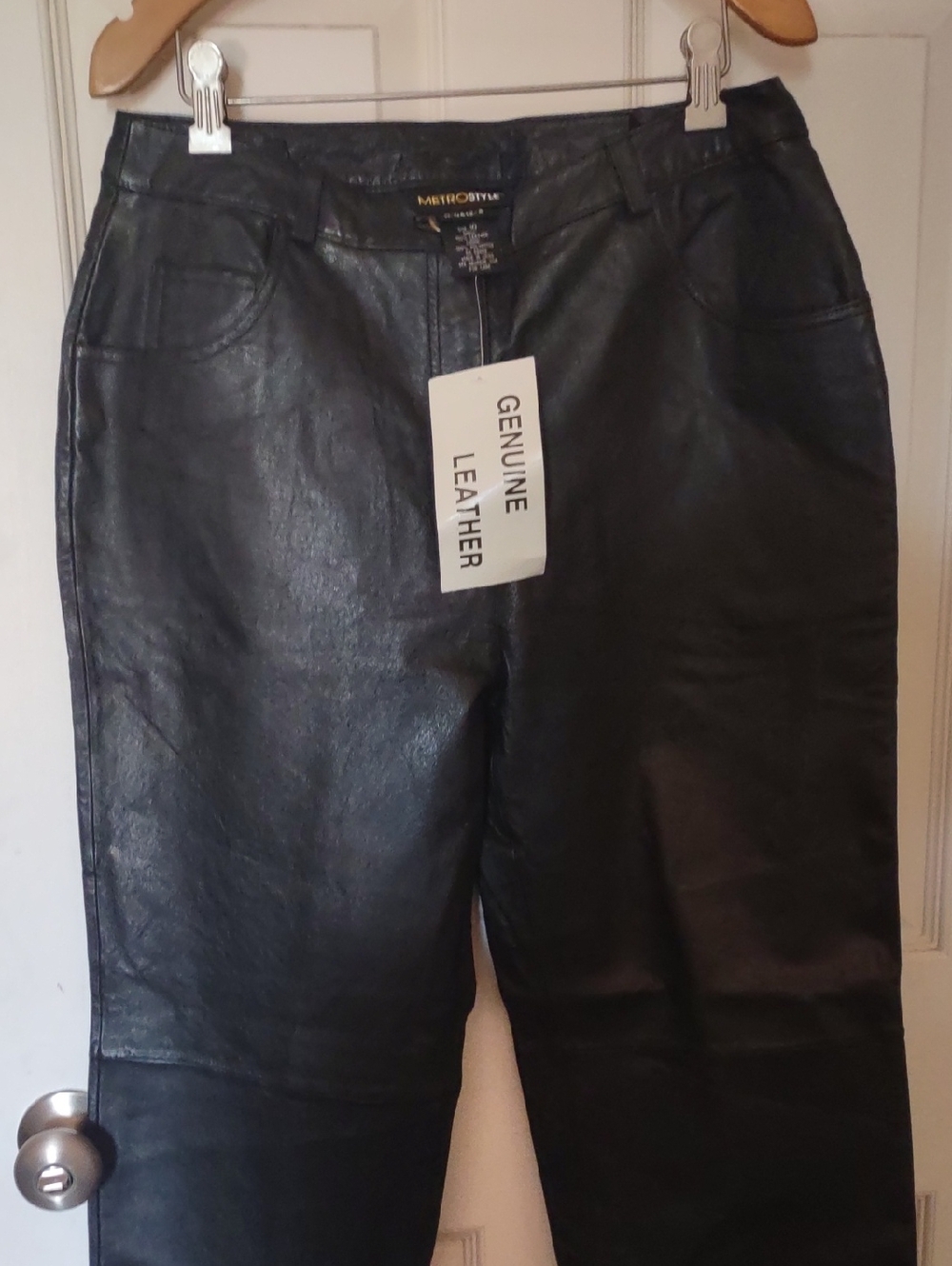 metrostyle Women's Genuine Leather Straight-Leg Jeans in Black size 10 New